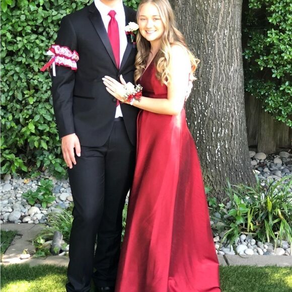 ALFRED SUNG FLOOR LENGTH PROM DRESS, Size - Picture 10 of 10